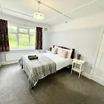 Bright Room Near Southmead